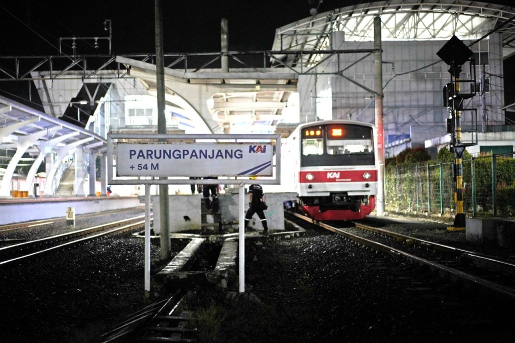 Peningkatan Layanan Commuter Line Lintas Rangkasbitung Picu Pergerakan Ekonomi&nbsp;Masyarakat
