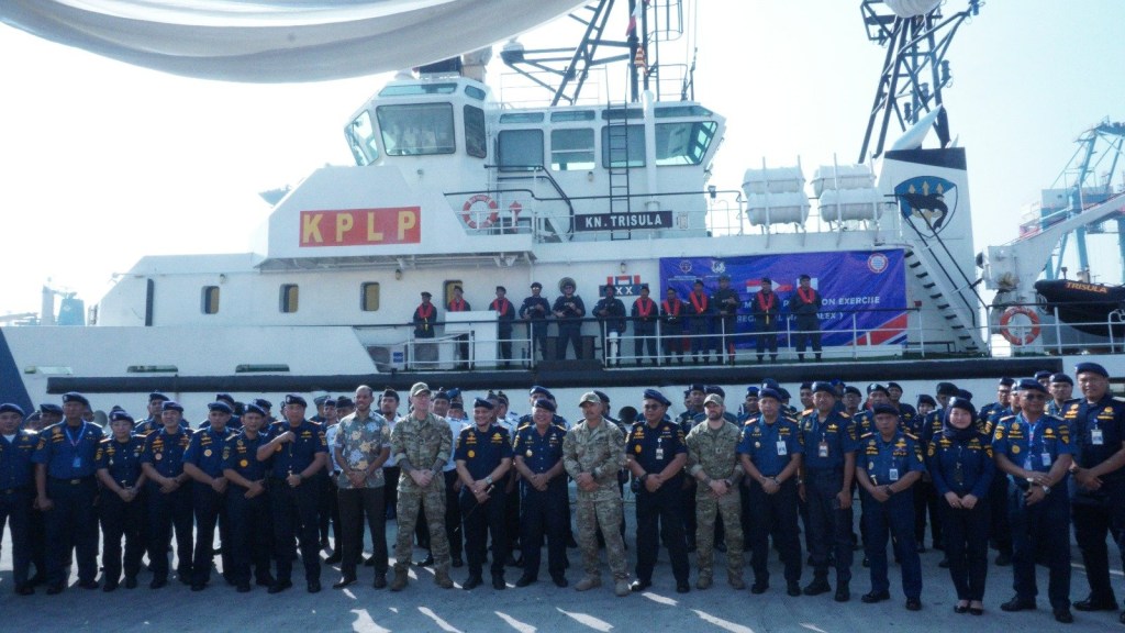 Kemenhub Gelar Apel Pelepasan Kapal Patroli KPLP KN Trisula untuk Ikuti Latihan Regional Marpolex 2024&nbsp;Filipina