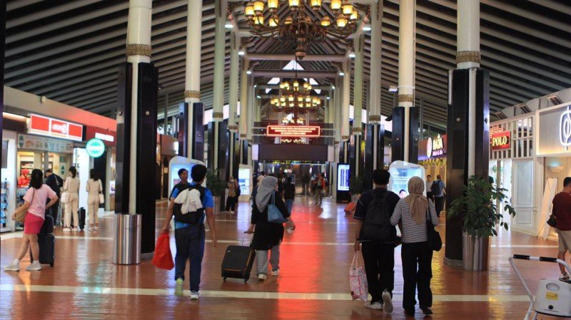 Penumpang Pesawat Long Weekend Iduladha di 20 Bandara Tembus 971.861&nbsp;Orang