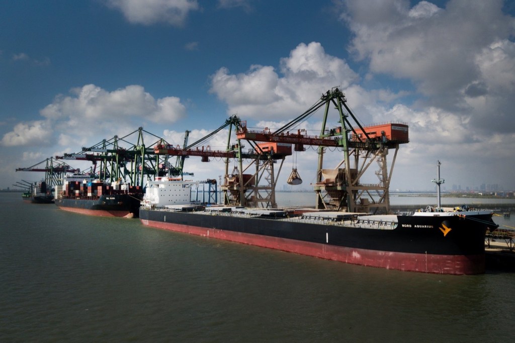 Pelindo Bertransformasi Tingkatkan Layanan di Sektor Pelabuhan Nonpeti&nbsp;kemas