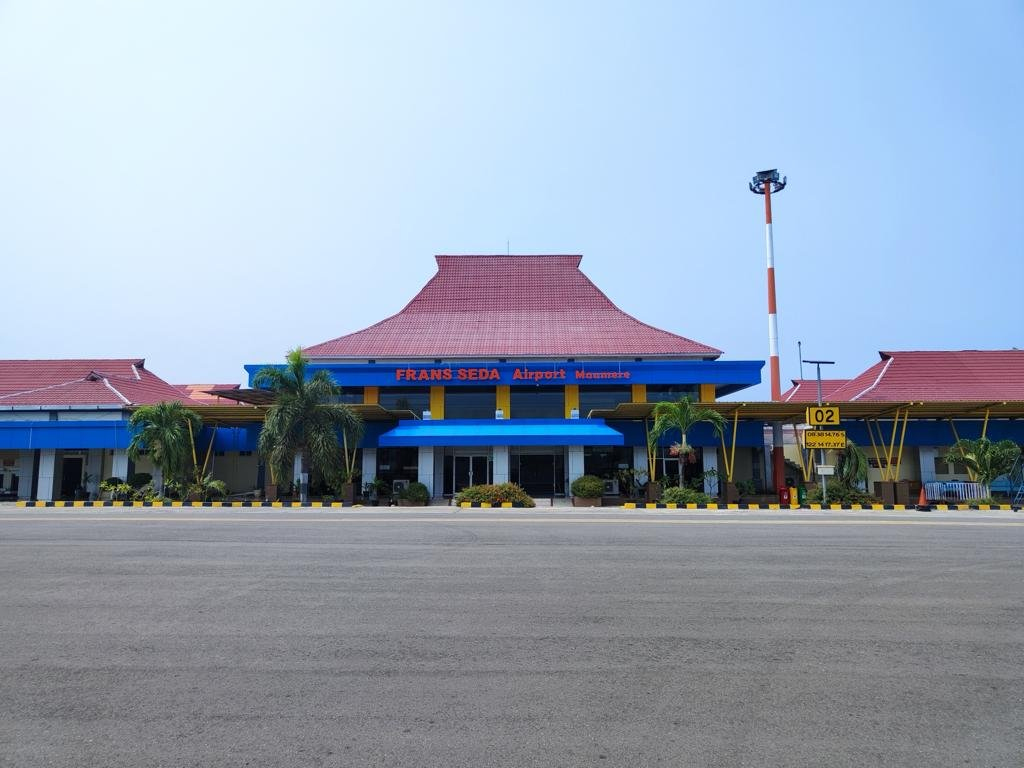 Bandara Fransiskus Xaverius Seda Sudah Tutup Dua Bulan Akibat Erupsi Gunung&nbsp;Lewotobi